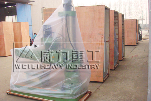 ZQ3040机械摇臂钻床出口打包